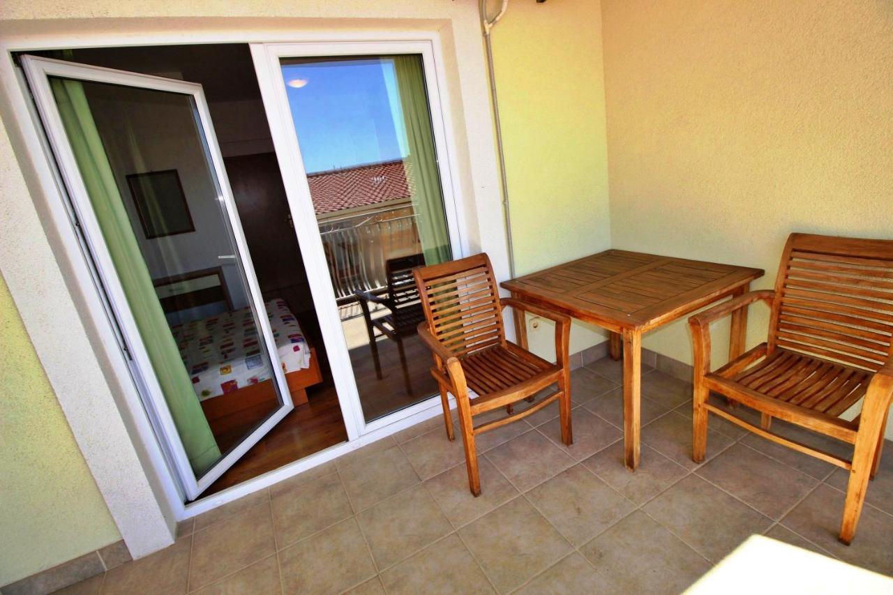 Apartments Marko Nemira Omiš Exteriér fotografie