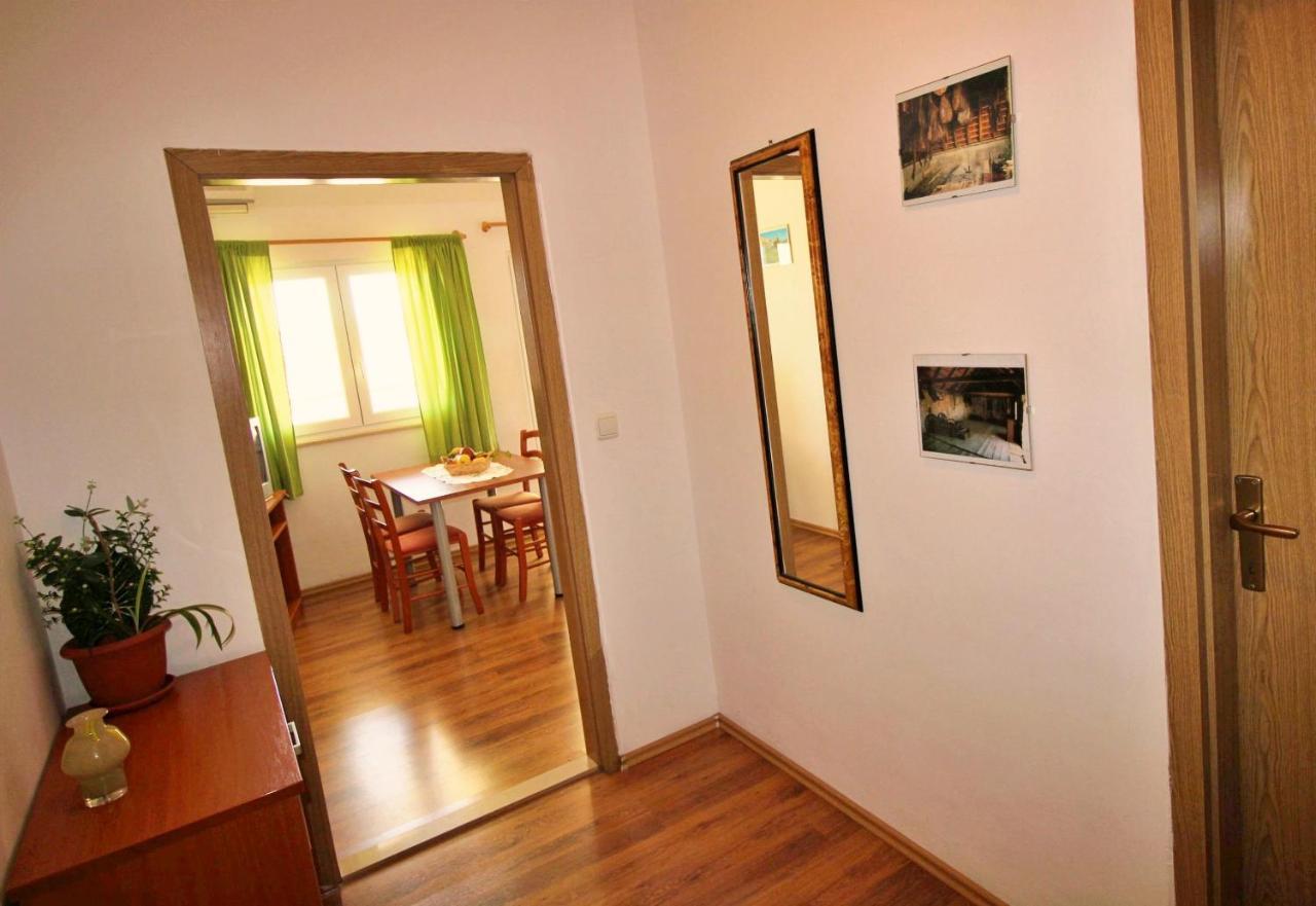 Apartments Marko Nemira Omiš Exteriér fotografie
