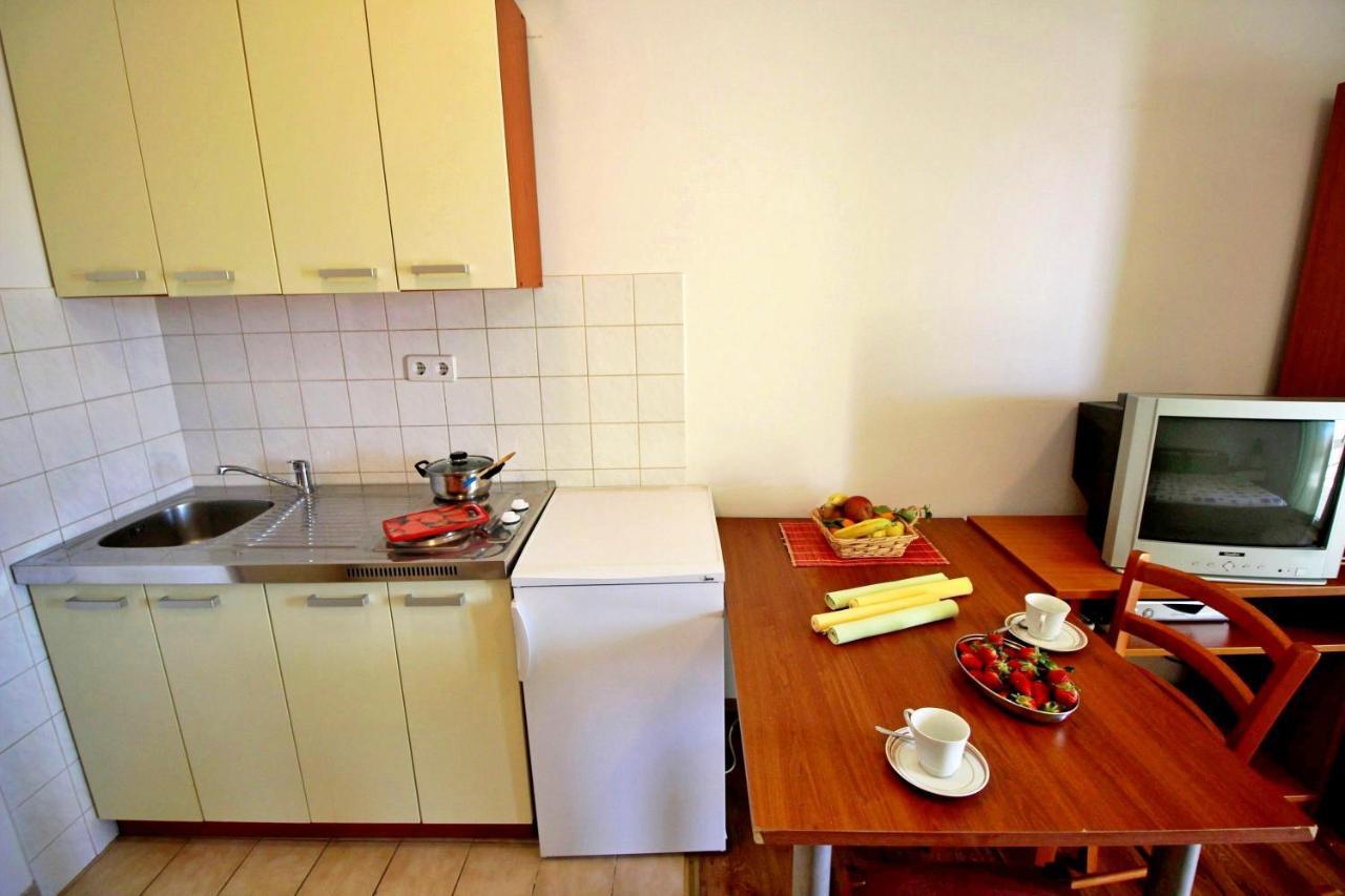 Apartments Marko Nemira Omiš Exteriér fotografie